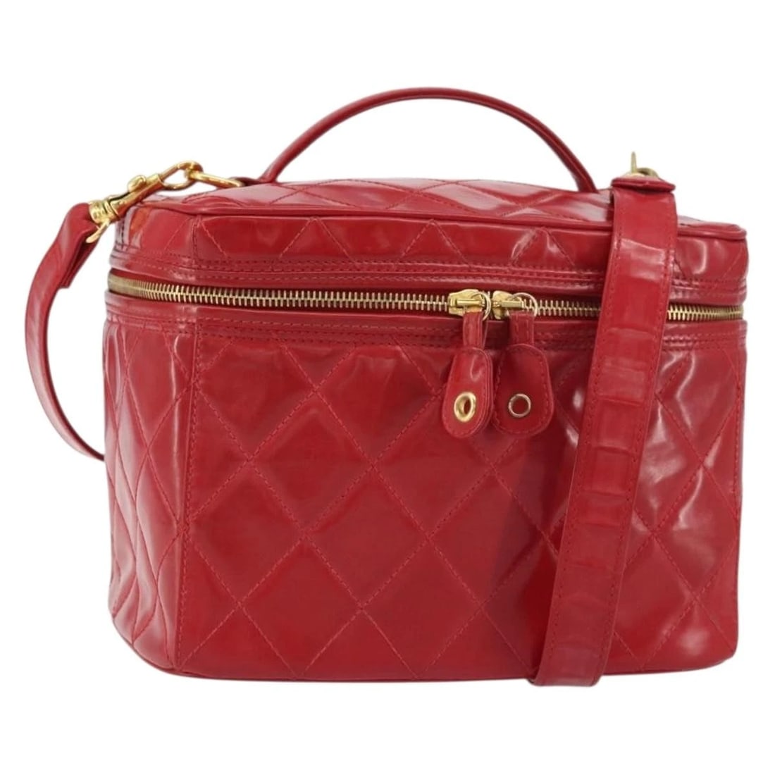 CHANEL MATELASSE VANITY HAND BAG: CHANEL Matelasse Vanity Hand Bag Brand: CHANEL Type/Style: Hand Bag Material: Patent Leather Color: Red/Gold Size: Size(Inch) W9.1 x H6.7 x D6.3inch(Approx) Accessories: None Accessories N