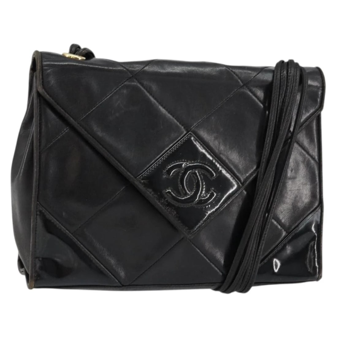 CHANEL MATELASSE SHOULDER BAG: CHANEL Matelasse Shoulder Bag Brand: CHANEL Type/Style: Shoulder Bag Material: Lamb Skin Color: Black/Gold Size: Size(Inch) W9.1 x H6.3 x D2.8inch(Approx) Accessories: None Accessories Not