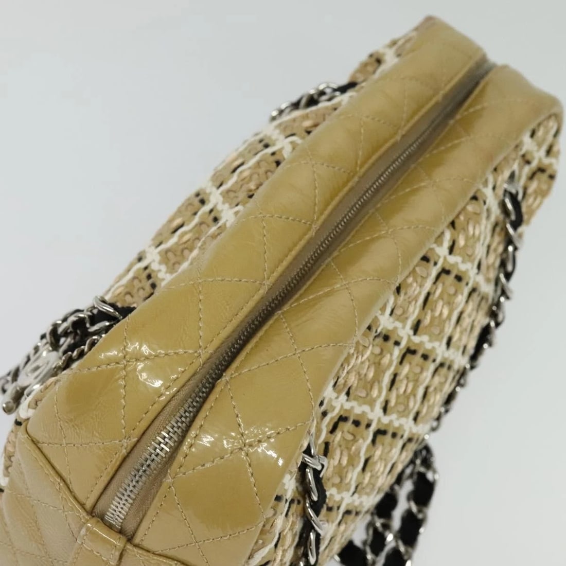CHANEL CHAIN SHOULDER BAG - 6