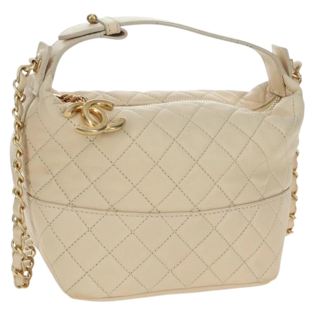 CHANEL MATELASSE CHAIN SHOULDER BAG: CHANEL Matelasse Chain Shoulder Bag Brand: CHANEL Type/Style: Shoulder Bag Material: Lamb Skin Color: Ivory/Gold Size: Size(Inch) W6.3 x H5.1 x D4.7inch(Approx) Accessories: None Accessori