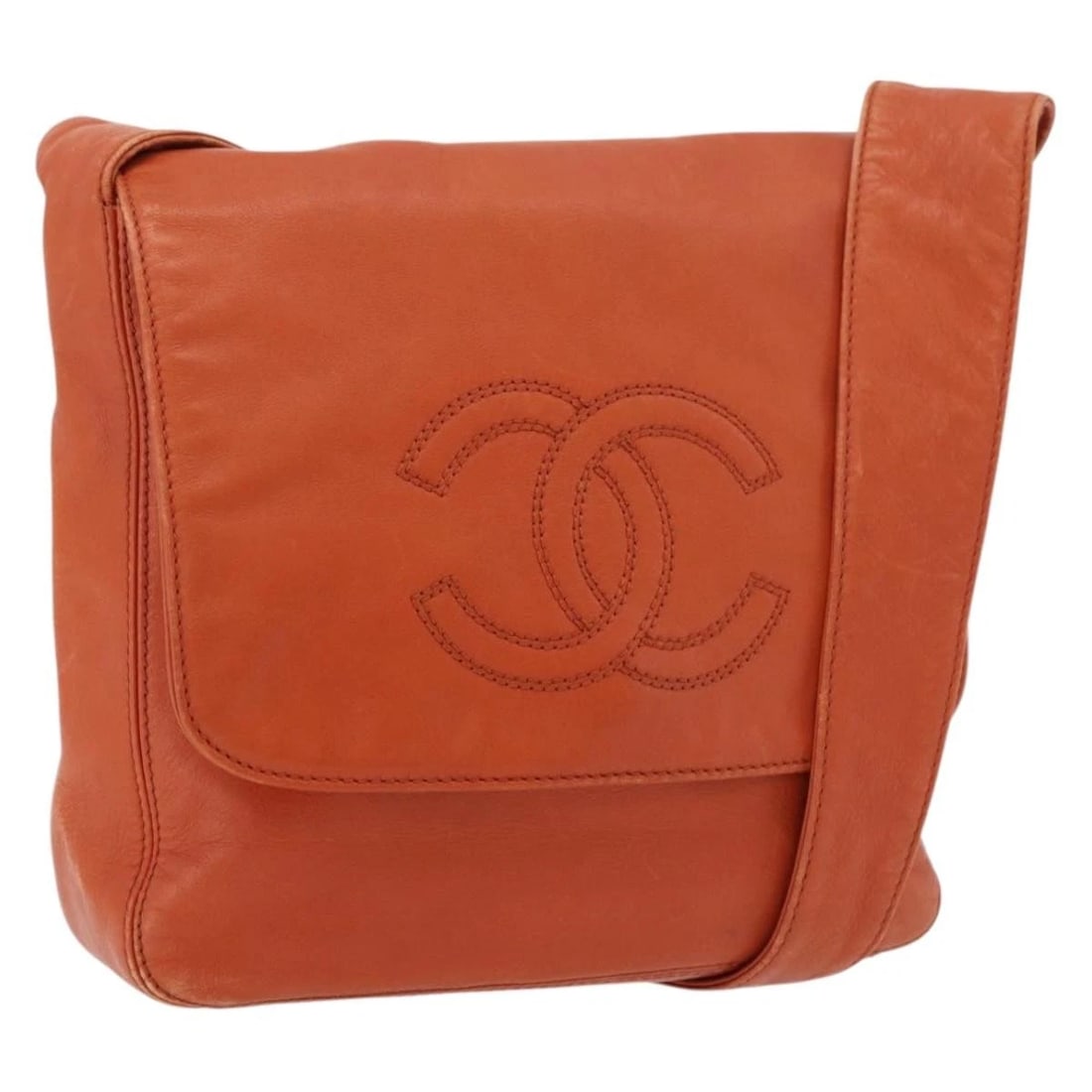 CHANEL SHOULDER BAG LAMB SKIN ORANGE: CHANEL Shoulder Bag Lamb Skin Orange Brand: CHANEL Type/Style: Shoulder Bag Material: Lamb Skin Color: Orange Size: Size(Inch) W8.7 x H7.1 x D3.1inch(Approx) Accessories: None Accessories