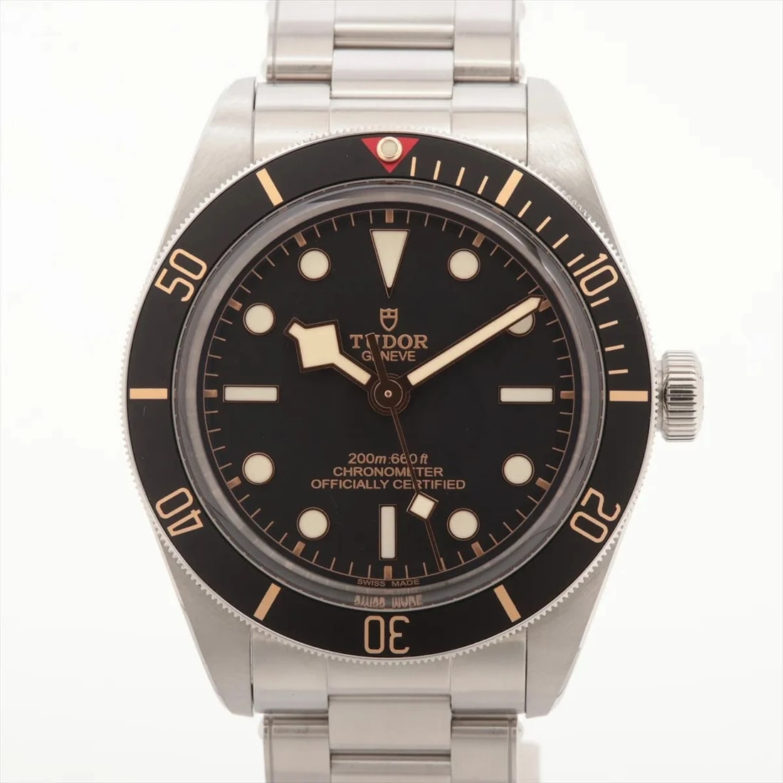 TUDOR BLACK BAY SS BLACK DIAL, WATCH: Tudor black bay SS black dial, Watch Brand: Tudor Type/Style: Wristwatch Material: SS Color: black dial Size: Case:W1.2 x H1.2inch / W39 x H39 Circumference of Wrist:6.5inch / 16.5 Accessories: None