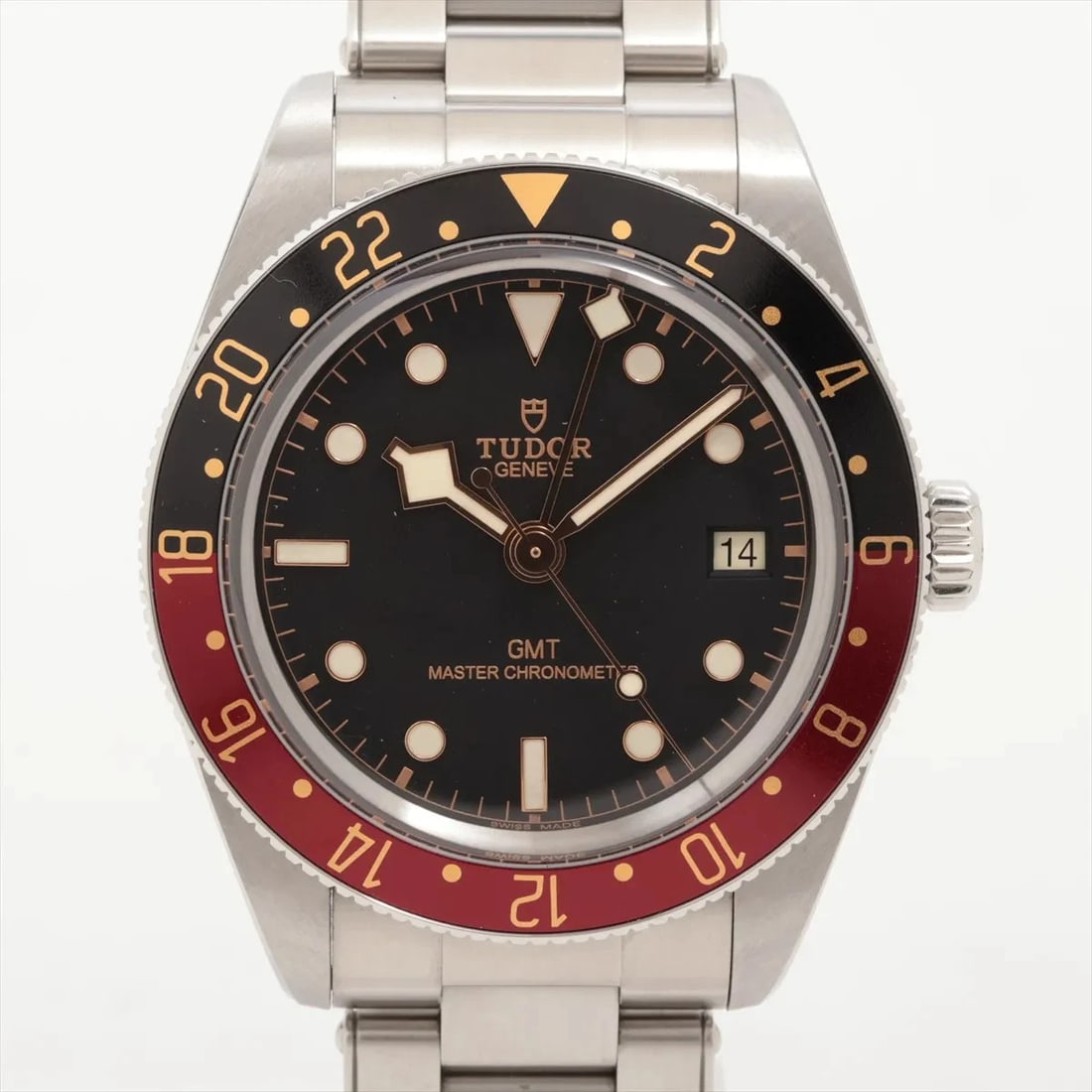 TUDOR BLACK BAY GMT SS BLACK DIAL, WATCH: Tudor Black bay GMT SS black dial, Watch Brand: Tudor Type/Style: Wristwatch Material: SS Color: black dial Size: Case:W1.2 x H1.2inch / W39 x H39 Circumference of Wrist:6.9inch / 17.5 Accessories