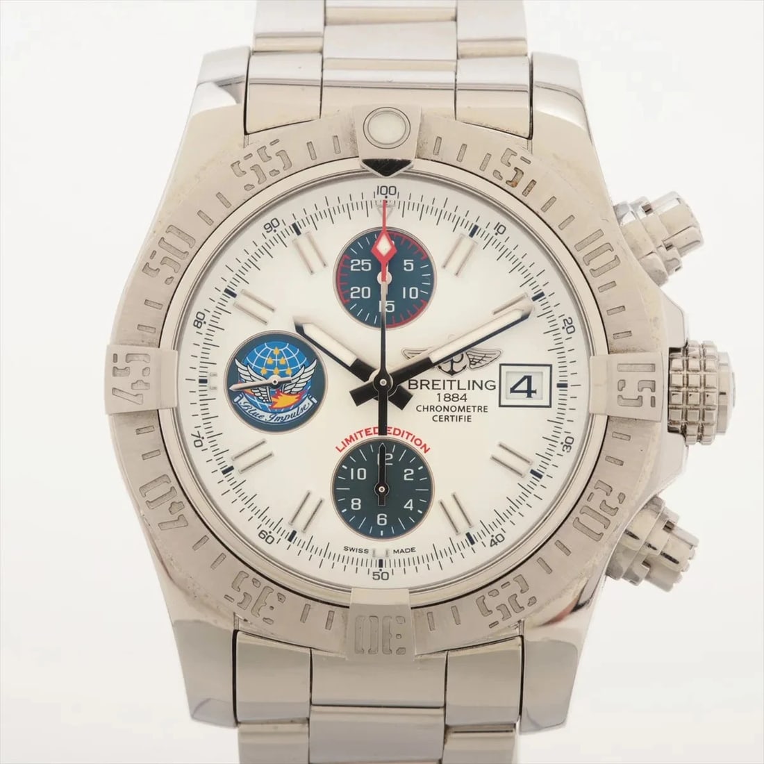 BREITLING AVENGER II SS WHITE DIAL, WATCH: Breitling Avenger II SS white dial, Watch Brand: Breitling Type/Style: Wristwatch Material: SS Color: white dial Size: Case:W1.6 x H1.6inch / W43 x H43 Circumference of Wrist:6.5inch / 16.5 Access