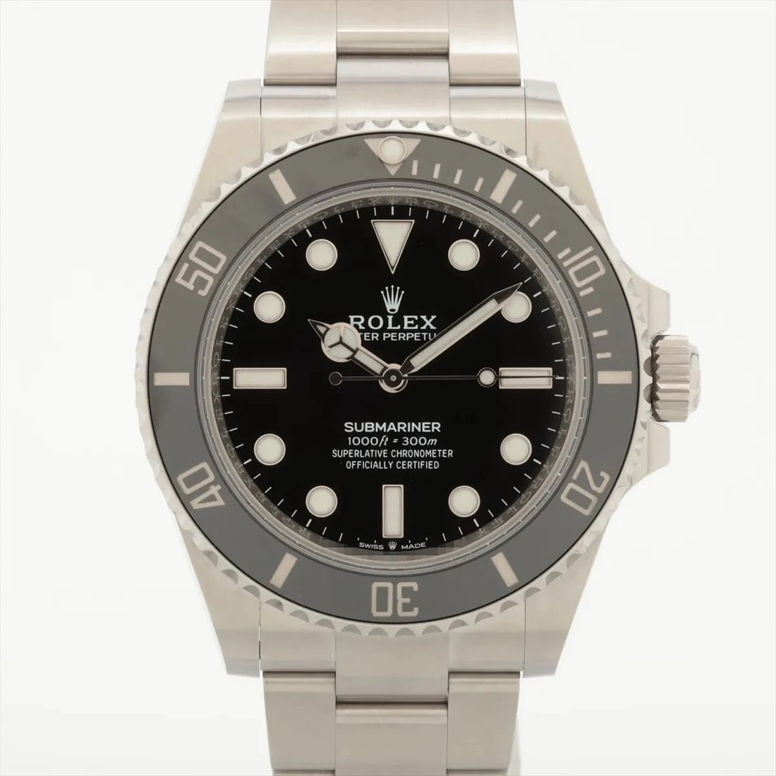 ROLEX SUBMARINER SS BLACK DIAL, WATCH: Rolex Submariner SS black dial, Watch Brand: Rolex Type/Style: Wristwatch Material: SS Color: black dial Size: Case:W1.6 x H1.6inch / W41 x H41 Circumference of Wrist:7.5inch / 19 Accessories: Non