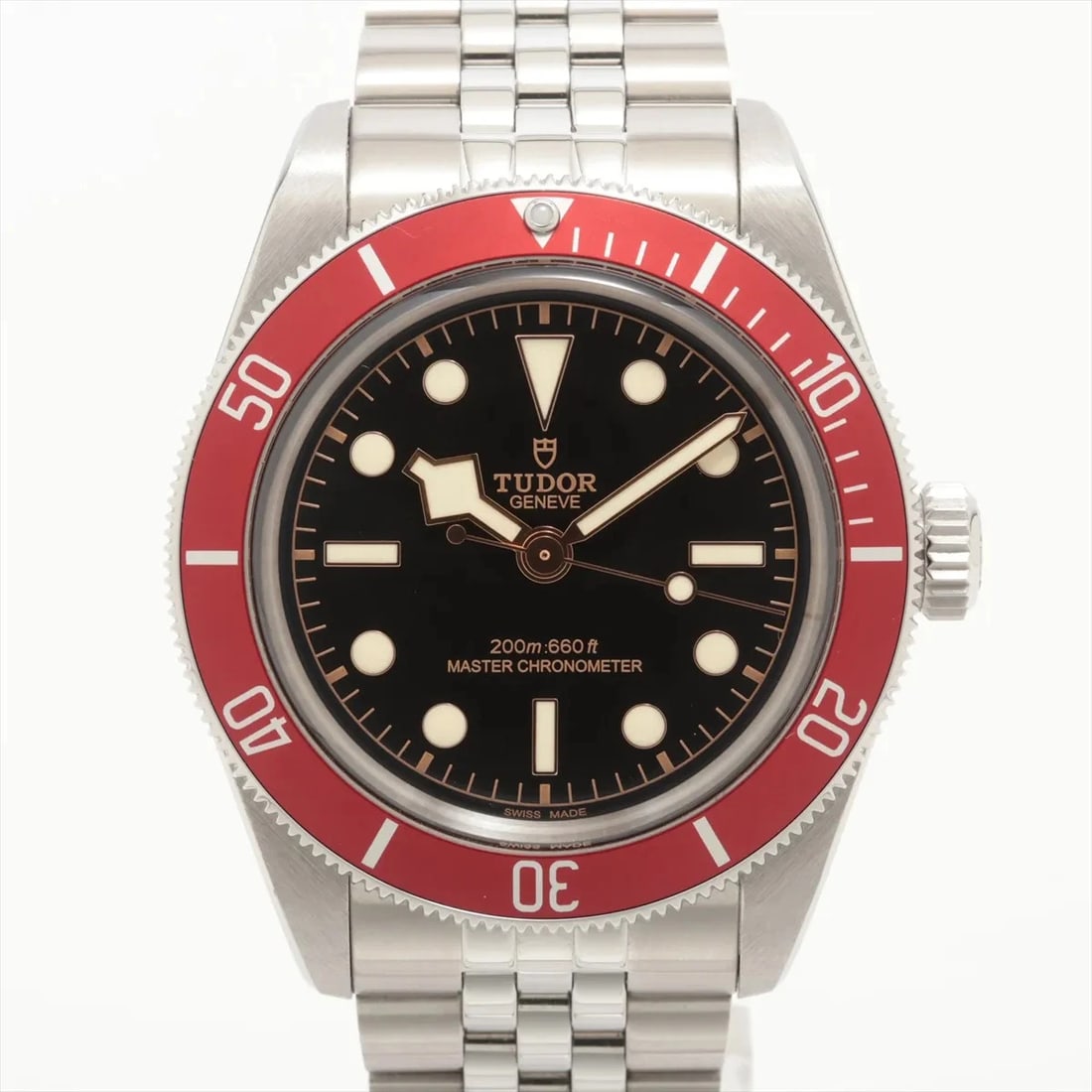 TUDOR BLACK BAY SS BLACK DIAL, WATCH: Tudor Black bay SS black dial, Watch Brand: Tudor Type/Style: Wristwatch Material: SS Color: black dial Size: Case:W1.6 x H1.6inch / W41 x H41 Circumference of Wrist:6.7inch / 17 Accessories: None