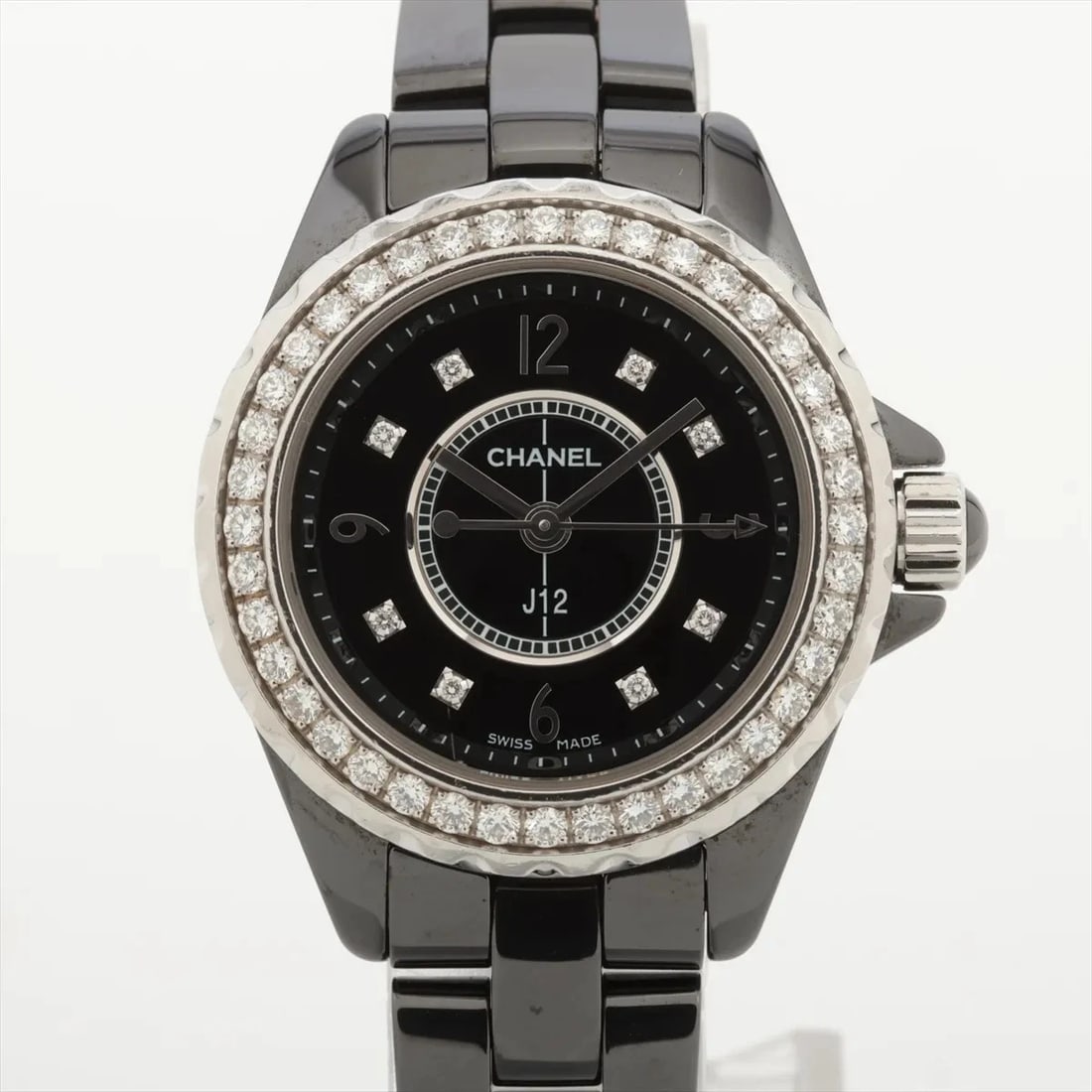 CHANEL J12 CE?SS BLACK DIAL, WATCH: Chanel J12 CE?SS black dial, Watch Brand: Chanel Type/Style: Wristwatch Material: CE?SS Color: black dial Size: Case:W0.8 x H0.8inch / W29 x H29 Circumference of Wrist:5.5inch / 14 Accessories: None
