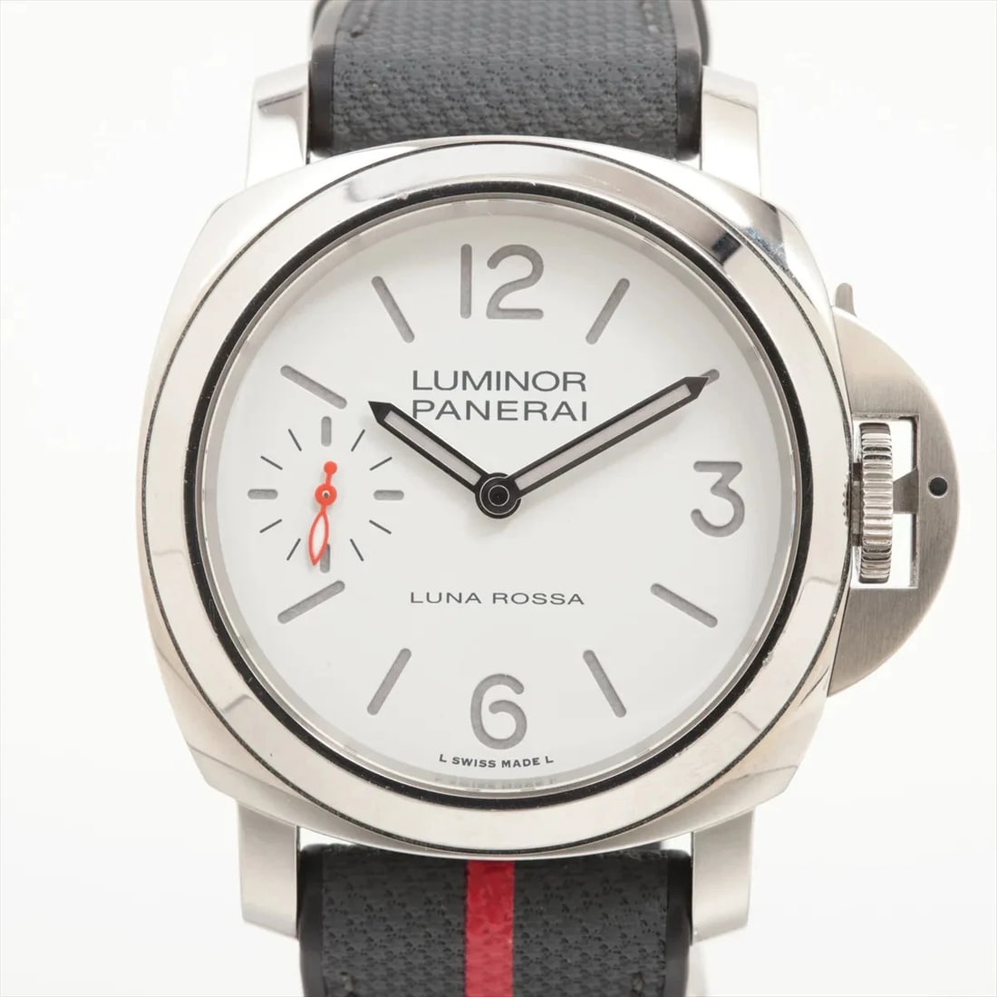 PANERAI LUMINOR LUNA ROSSA SS & RUBBER WHITE DIAL, WATCH: Panerai Luminor Luna Rossa SS & Rubber white dial, Watch Brand: Panerai Type/Style: Wristwatch Material: SS & Rubber Color: white dial Size: Case:W1.6 x H1.6inch / W43 x H43 Circumference of Wrist:7.5