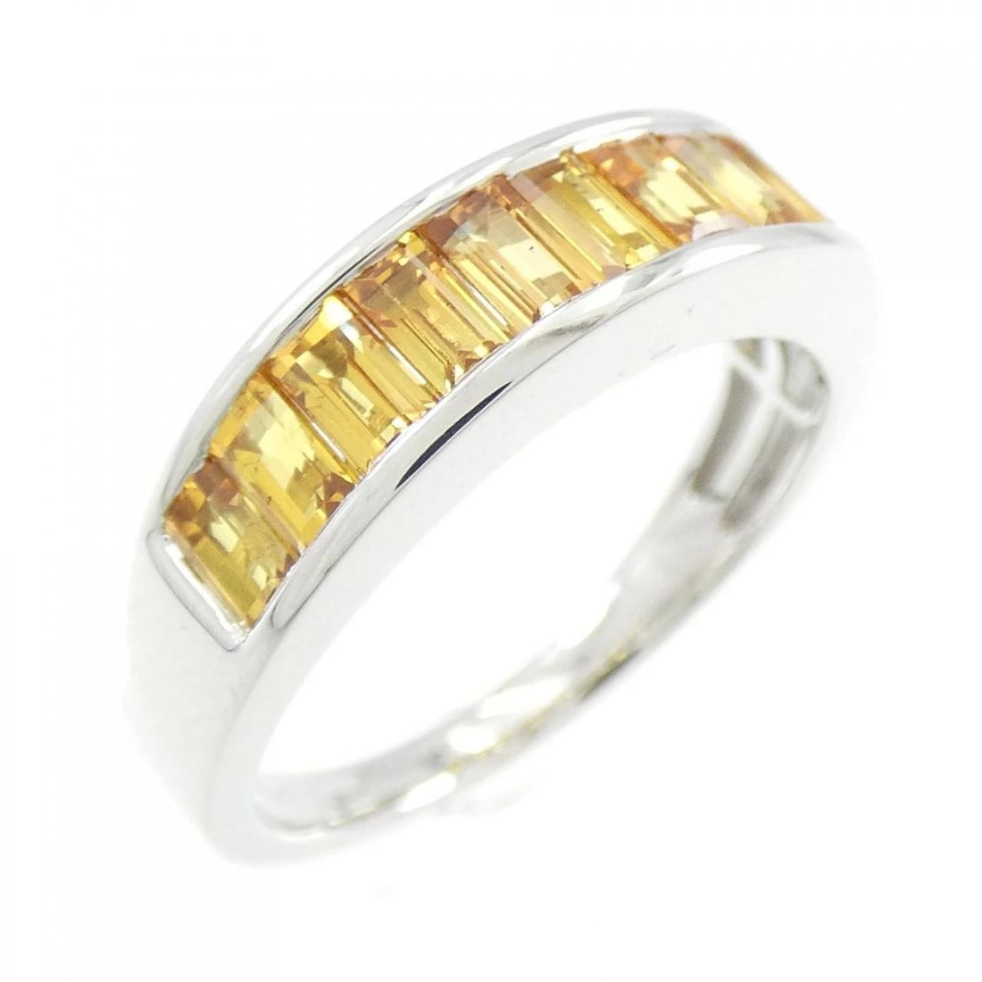 K18WG SAPPHIRE RING: K18WG Sapphire Ring Brand: Unbranded Type/Style: Sapphire Ring Material: 18k White Gold, Main Stone/Creation Sapphire Color: White Gold Size: US 6 1/4 Accessories: None Accessories Notice: When