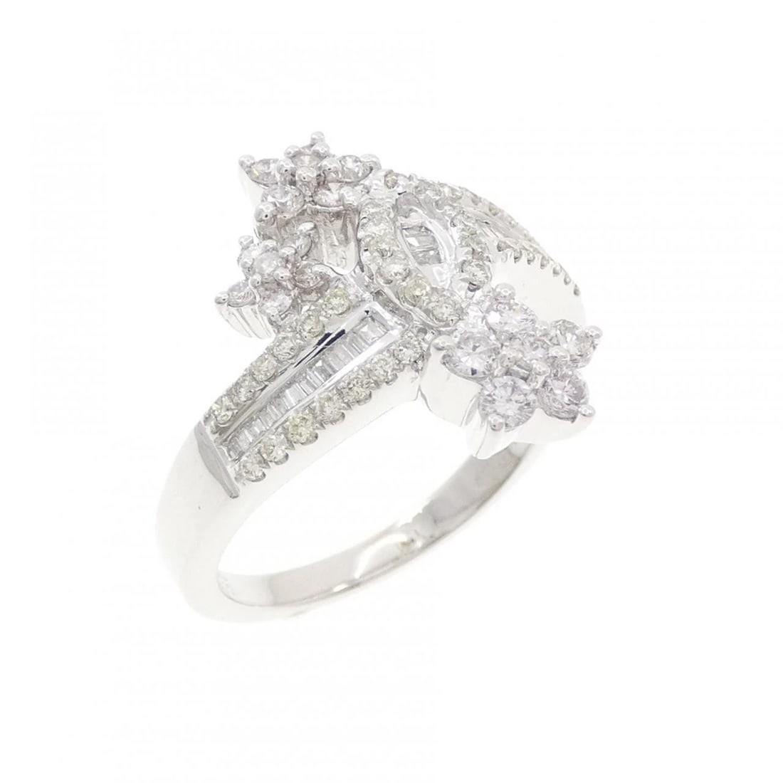 K18WG STAR DIAMOND RING: K18WG Star Diamond Ring Brand: Unbranded Type/Style: Diamond Ring Material: 18k White Gold, Main Stone/Creation Natural Color: Yellow Gold Size: US 6 Accessories: None Accessories Notice: When