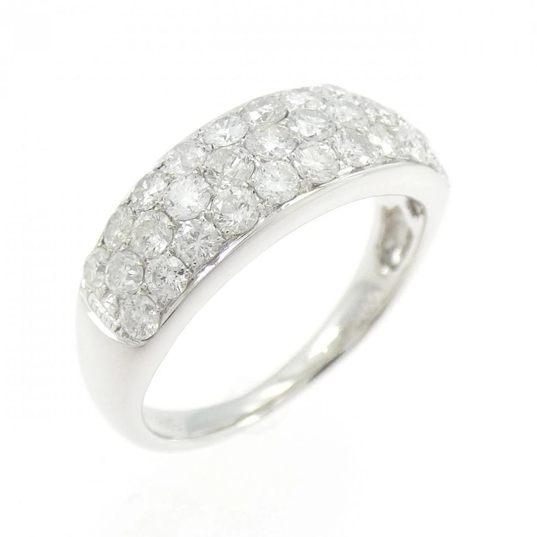 K18WG PAVE DIAMOND RING: K18WG Pave Diamond Ring Brand: Unbranded Type/Style: Diamond Ring Material: 18k White Gold, Main Stone/Creation Natural Color: White Gold Size: US 5 1/4 Accessories: None Accessories Notice: When