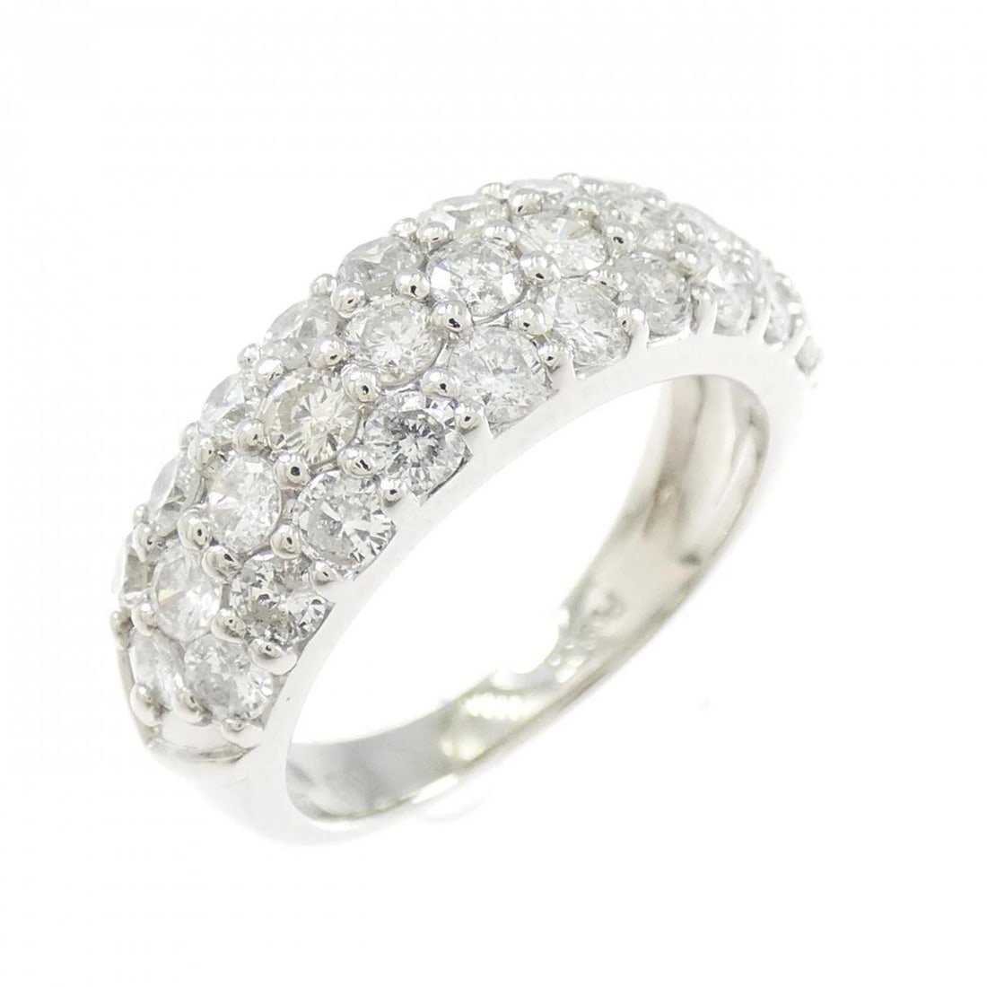PT900 PAVE DIAMOND RING: PT900 Pave Diamond Ring Brand: Unbranded Type/Style: Diamond Ring Material: Platinum900, Main Stone/Creation Natural Color: Platinum Size: US 3 1/4 Accessories: None Accessories Notice: When