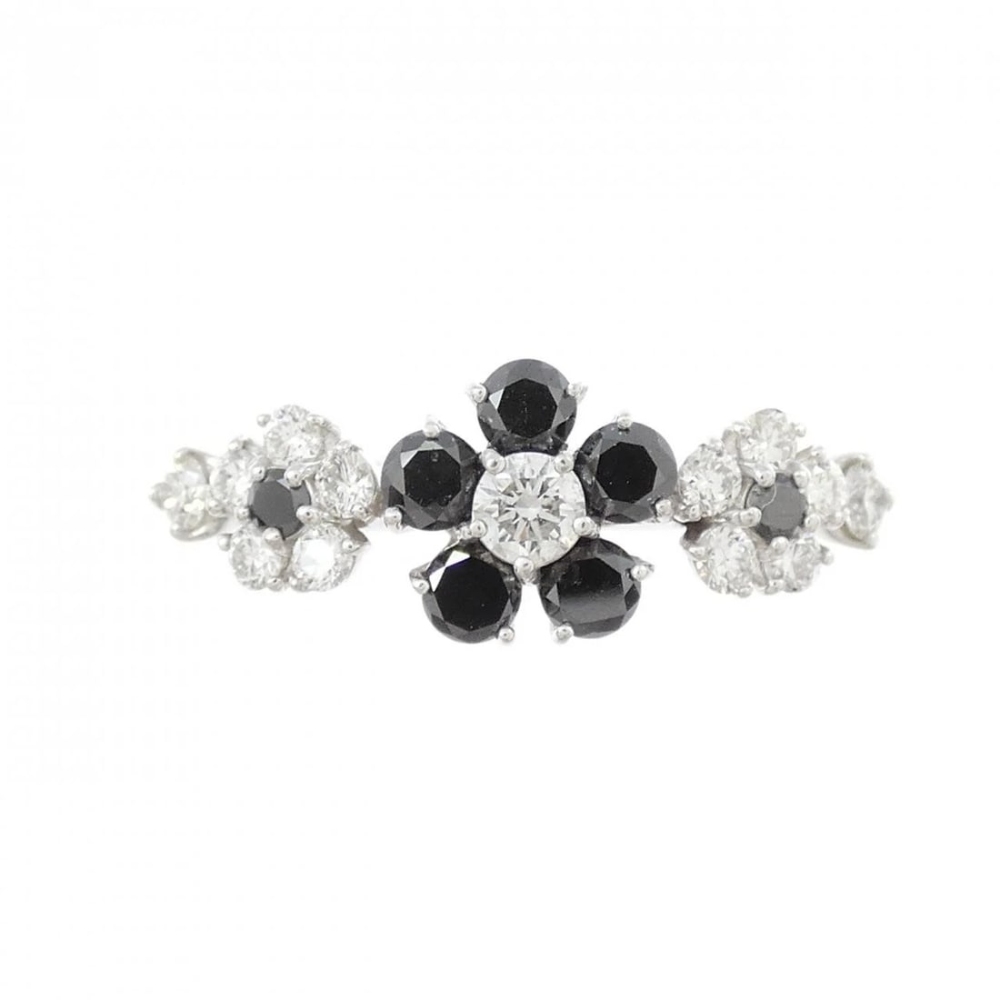 K18WG FLOWER DIAMOND RING - 2