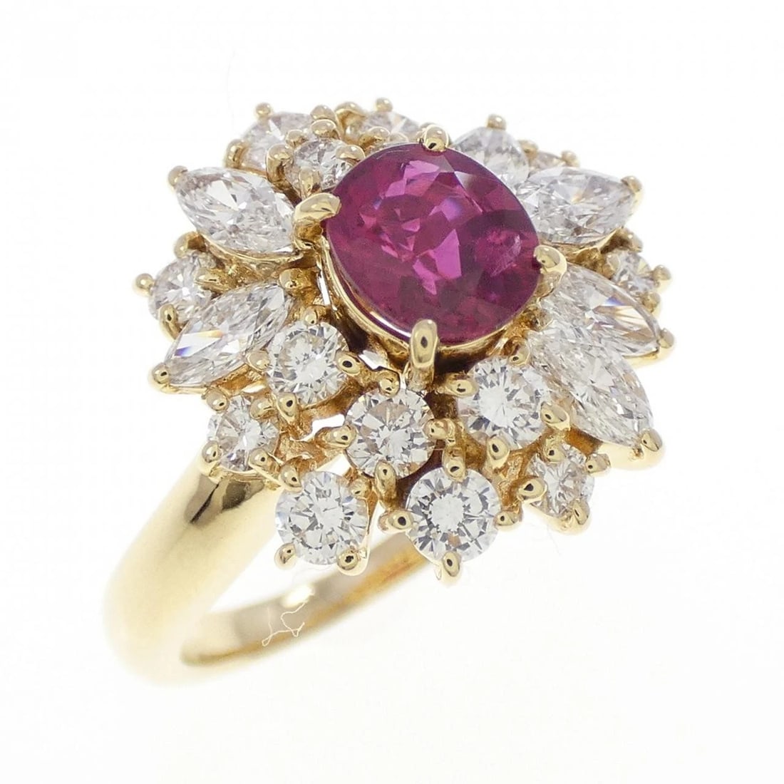 18K YELLOW GOLD RUBY RING: 18K Yellow Gold Ruby Ring Brand: Unbranded Type/Style: Ruby Ring Material: 18K Yellow Gold, Main Stone/Creation RubySecondary StoneDiamond Color: Yellow Gold Size: US 6 1/4 Accessories: None <