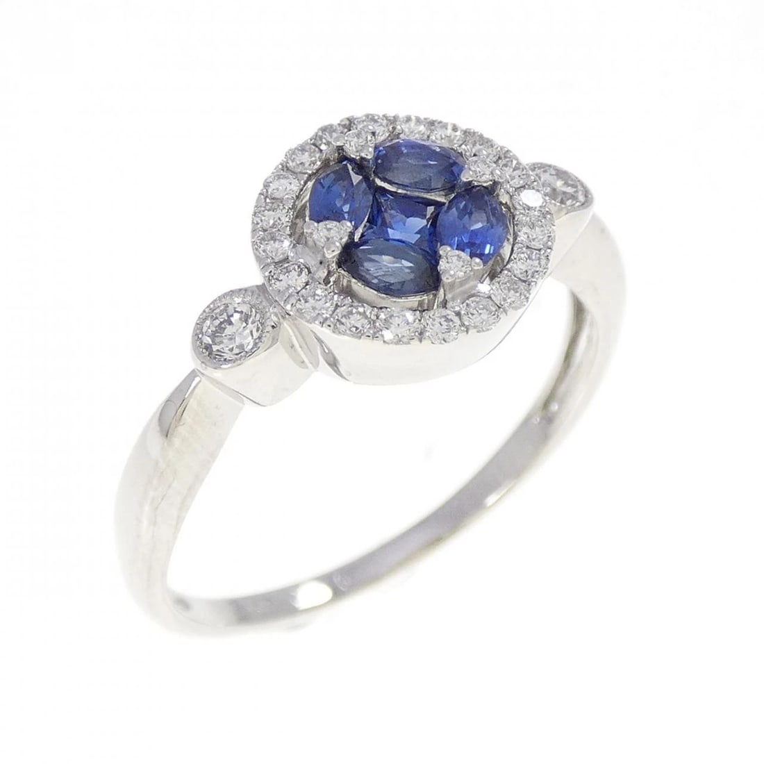 K18WG SAPPHIRE RING: K18WG Sapphire Ring Brand: Unbranded Type/Style: Sapphire Ring Material: 18k White Gold, Main Stone/Creation Sapphire Secondary Stone Diamond Color: White Gold Size: US 8 1/4 Accessories: None