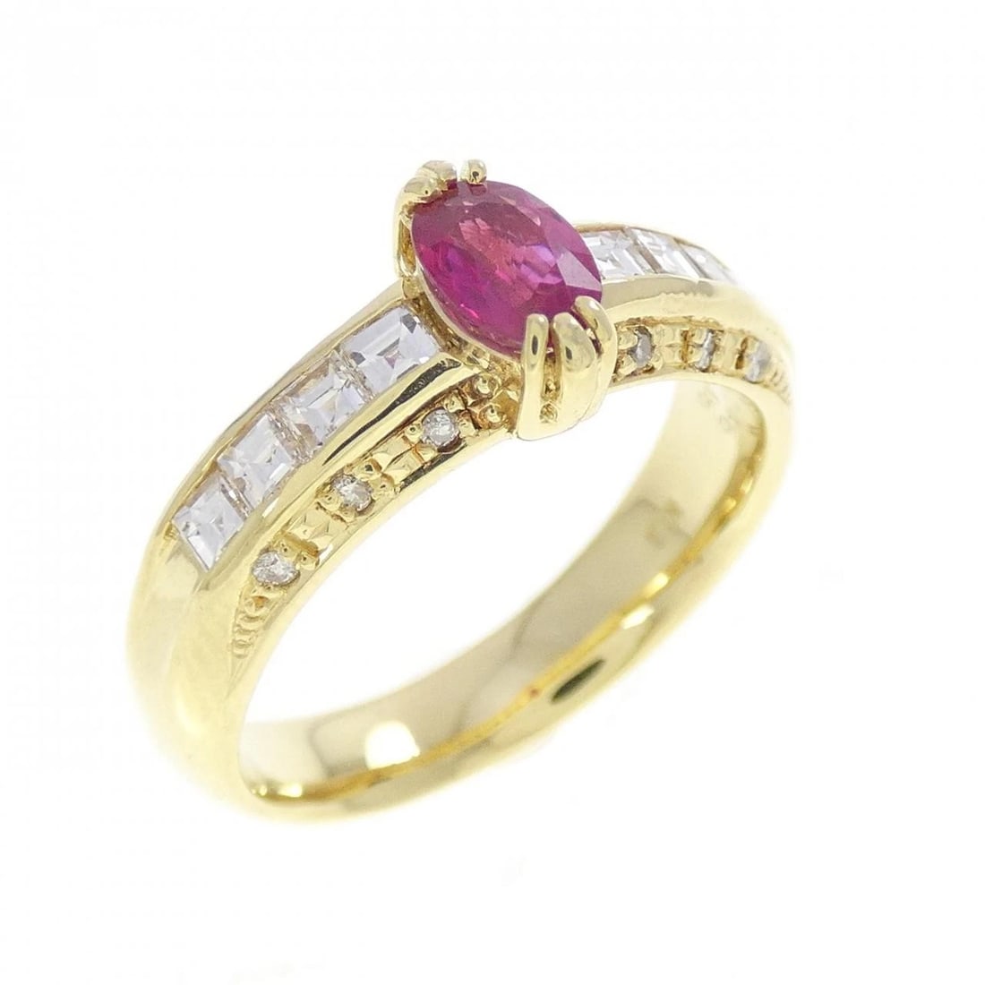 K18YG RUBY RING: K18YG Ruby Ring Brand: Unbranded Type/Style: Ruby Ring Material: 18K Yellow Gold, Main Stone/Creation Ruby Secondary Stone Diamond Color: Yellow Gold Size: US 6 Accessories: None Accessori
