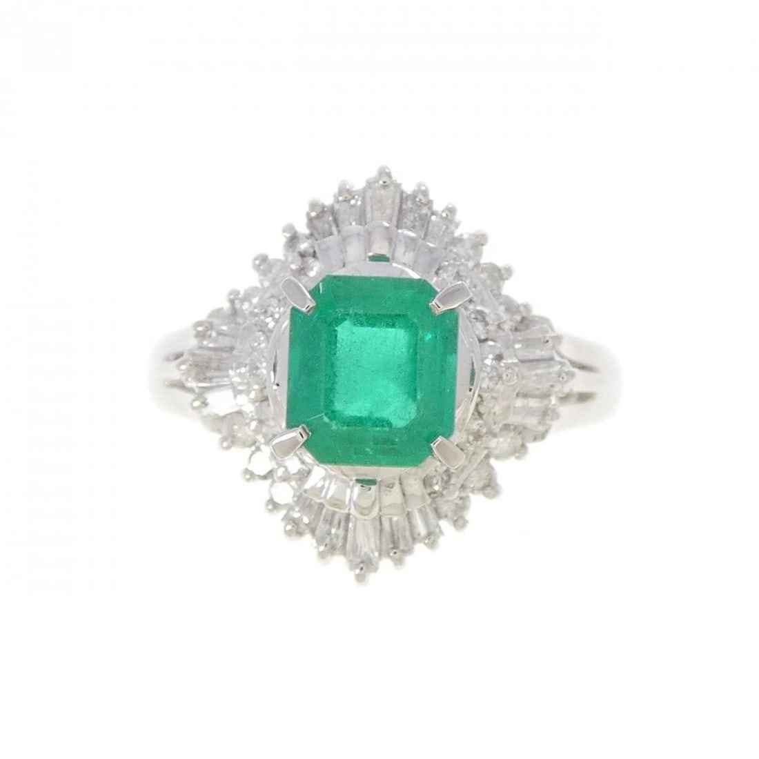 PT900 EMERALD RING - 2
