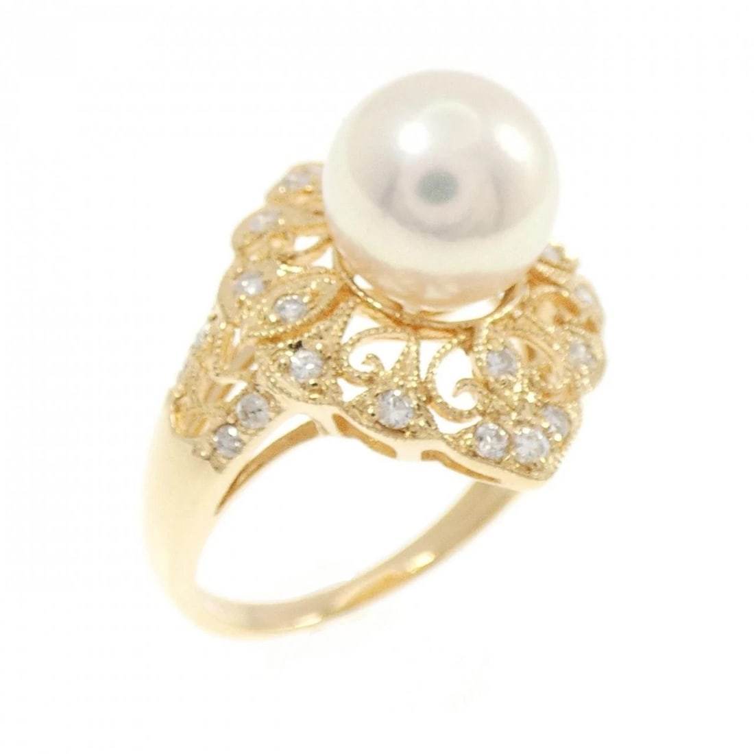 18K YELLOW GOLD AKOYA PEARL RING: 18K Yellow Gold Akoya Pearl Ring Brand: Unbranded Type/Style: Akoya Pearl Ring Material: 18K Yellow Gold, Main Stone/Creation Akoya Pearl Secondary Stone Diamond Color: Yellow Gold Size: US 5 Acce