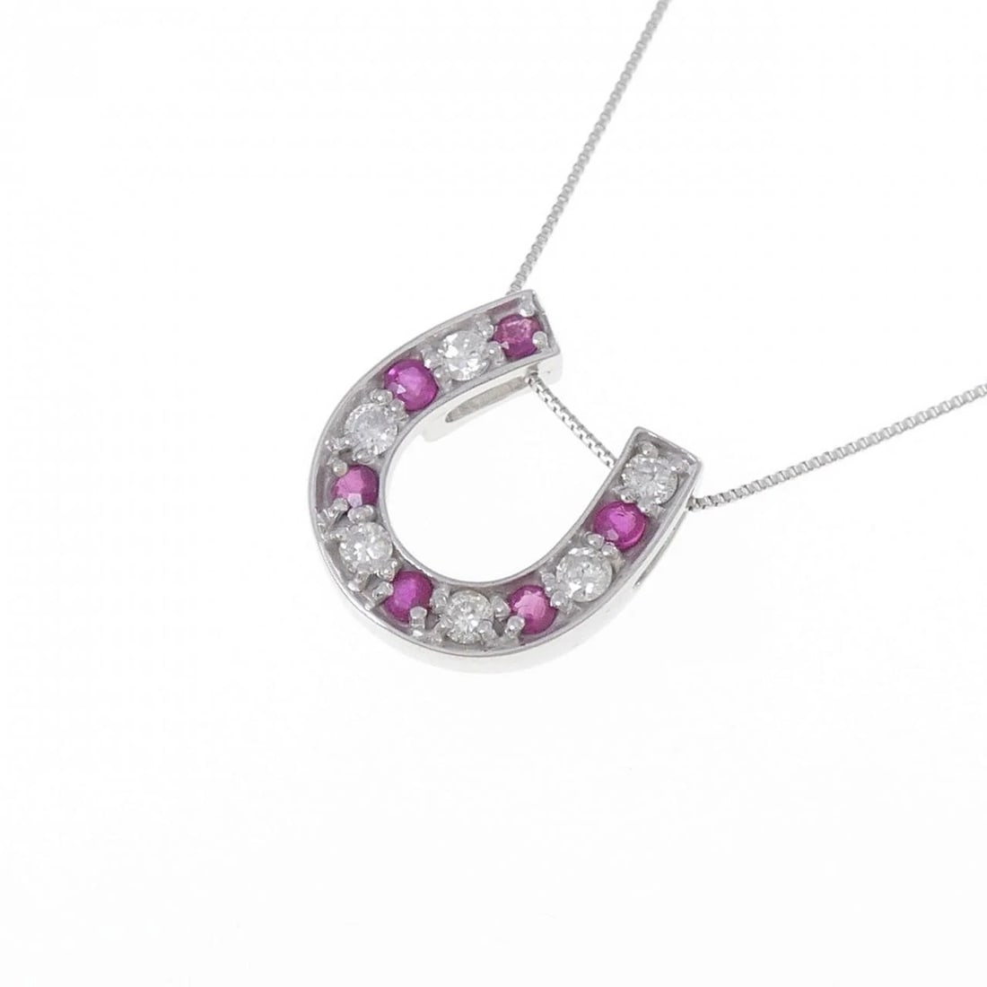K18WG HORSESHOE RUBY NECKLACE - 3