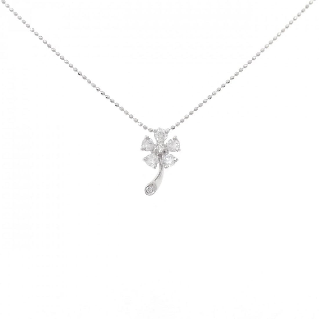 PT FLOWER DIAMOND NECKLACE: PT Flower Diamond Necklace Brand: Unbranded Type/Style: Diamond Necklace Material: Platinum, Main Stone/Creation Natural Color: Platinum Size: Pendant length approx. x width approx.: 15.3mmx8.5mm