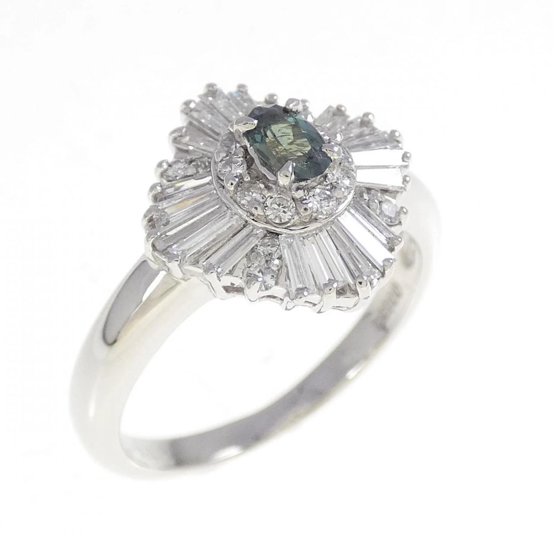 PT900 ALEXANDRITE RING: PT900 Alexandrite Ring Brand: Unbranded Type/Style: Alexandrite Ring Material: Platinum900, Main Stone/Creation AlexandriteSecondary Stone Diamond Color: Platinum Size: US 6 Accessories: None