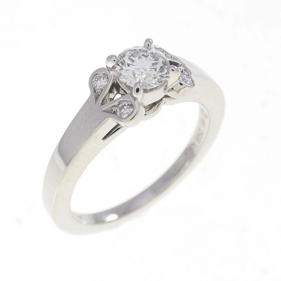 CARTIER BALLERINA RING: Cartier Ballerina Ring Brand: CARTIER Type/Style: Ring Material: Platinum950, Main Stone/Creation Natural Color: White Size: US 3 3/4 Accessories: None Accessories Notice: When purchasing pre-owned