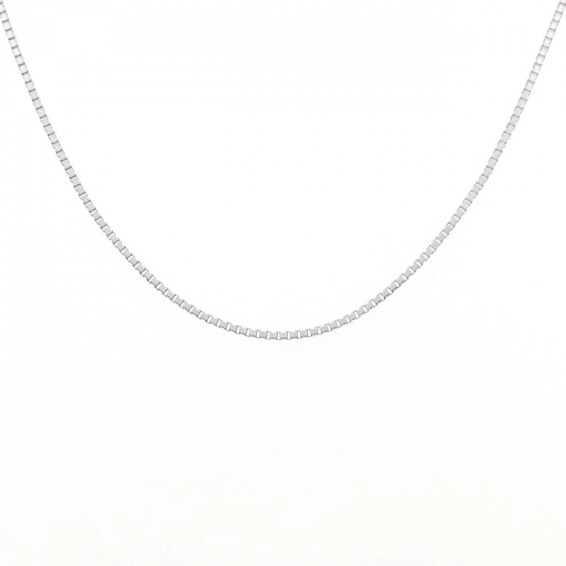 TASAKI 750WG NECKLACE: Tasaki 750WG Necklace Brand: TASAKI Type/Style: Necklace Material: 750 white gold, Color: white gold Size: 50cm Actual Size Chain maximum width approx.: 0.8mm Accessories: None Accessories Notice: