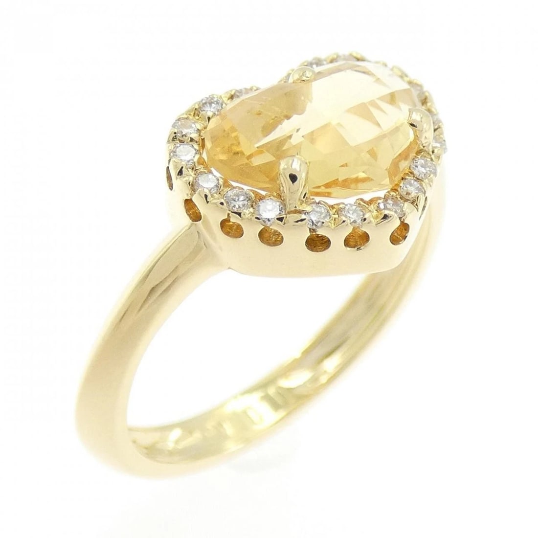 PONTE VECCHIO HEART CITRINE RING: Ponte Vecchio Heart Citrine Ring Brand: Ponte Vecchio Type/Style: Ring Material: 750 yellow gold, Main Stone/Creation CitrinSecondary Stone Diamond Color: Yellow Gold Size: US 5 3/4 Accessories: None