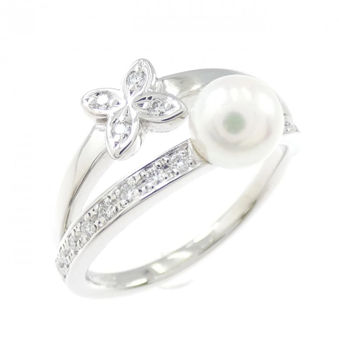 MIKIMOTO AKOYA PEARL RING: Mikimoto Akoya Pearl Ring Brand: MIKIMOTO Type/Style: Ring Material: Platinum950, Color: White Size: US 5 3/4 Accessories: None Accessories Notice: When purchasing pre-owned goods, please refer to