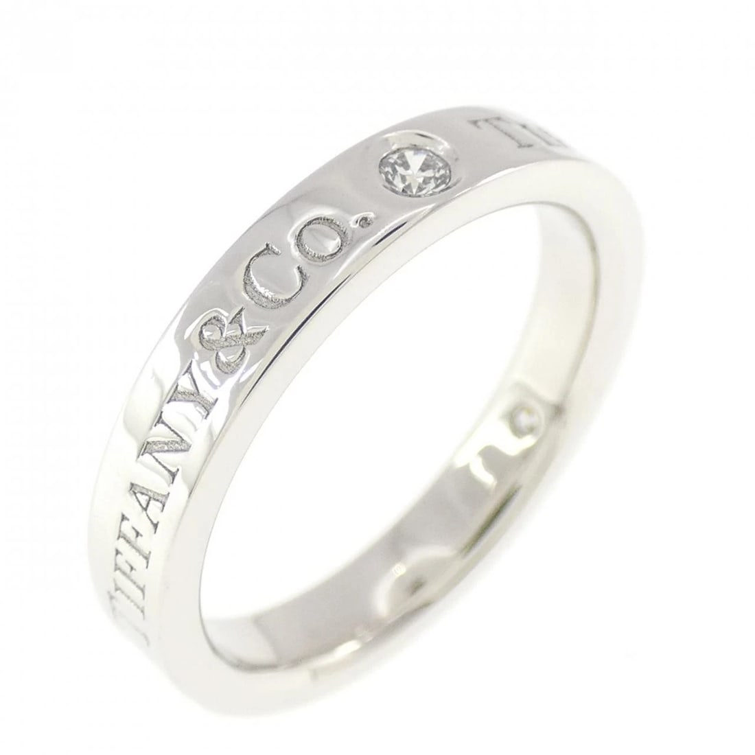TIFFANY & CO. FLAT 3-PIECE RING: TIFFANY & Co. Flat 3-Piece Ring Brand: TIFFANY&Co. Type/Style: Ring Material: Platinum, Main Stone/Creation Natural Color: White Size: US 3 3/4 Accessories: None Accessories Notice: When p