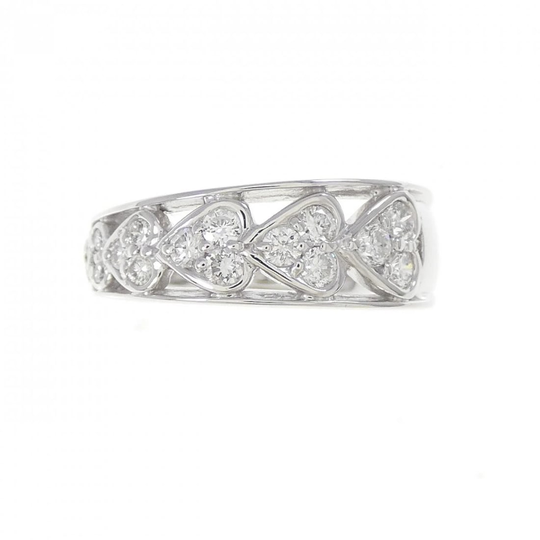 PONTE VECCHIO HEART DIAMOND RING: Ponte Vecchio Heart Diamond Ring Brand: Ponte Vecchio Type/Style: Ring Material: K18 white gold, Main Stone/Creation Natural Color: White Gold Size: US 3 3/4 Accessories: None Accessories