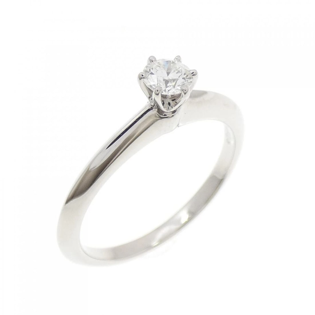 TIFFANY & CO. CLASSIC SOLITAIRE RING: TIFFANY & Co. Classic Solitaire Ring Brand: TIFFANY&Co. Type/Style: Ring Material: Platinum950, Main Stone/Creation Natural Color: White Size: US 5 3/4 Accessories: None Accessories Notice: When