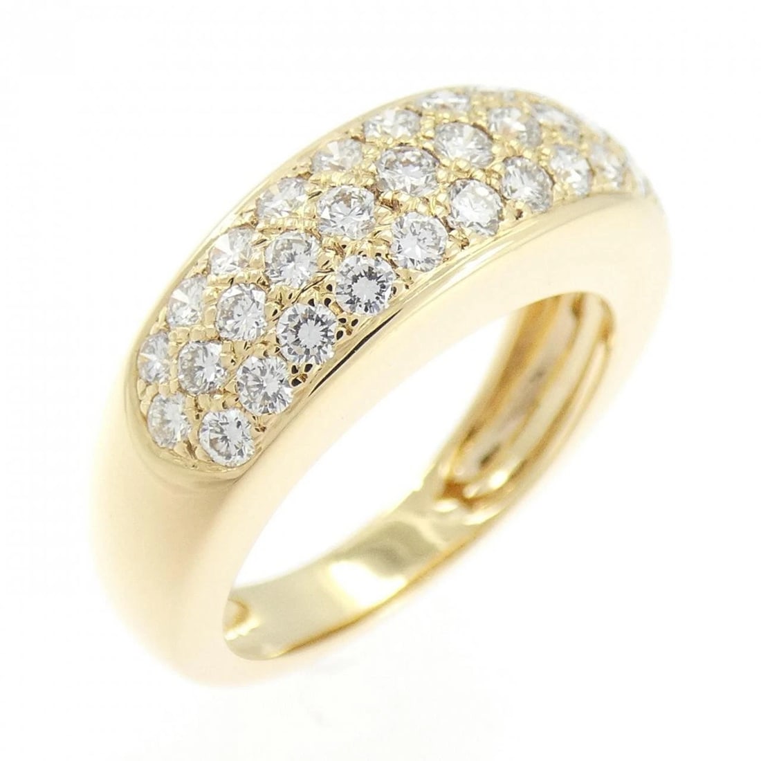 VAN CLEEF & ARPELS DIAMOND RING: Van Cleef & Arpels Diamond Ring Brand: Van Cleef & Arpels Type/Style: Ring Material: 750 yellow gold, Main Stone/Creation Natural Color: White Gold Size: US 5 3/4 Accessories: None Accesso