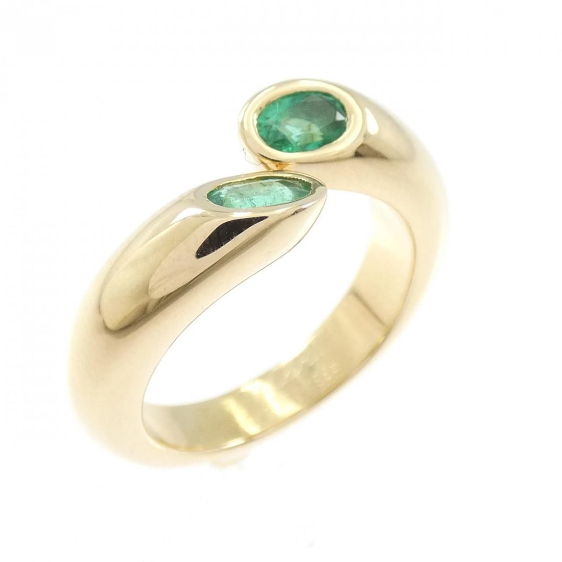 CARTIER ESSOPS DE RING: Cartier Essops de Ring Brand: CARTIER Type/Style: Ring Material: 750 yellow gold, Color: Yellow Gold Size: US 5 Accessories: None Accessories Notice: When purchasing pre-owned goods, plea