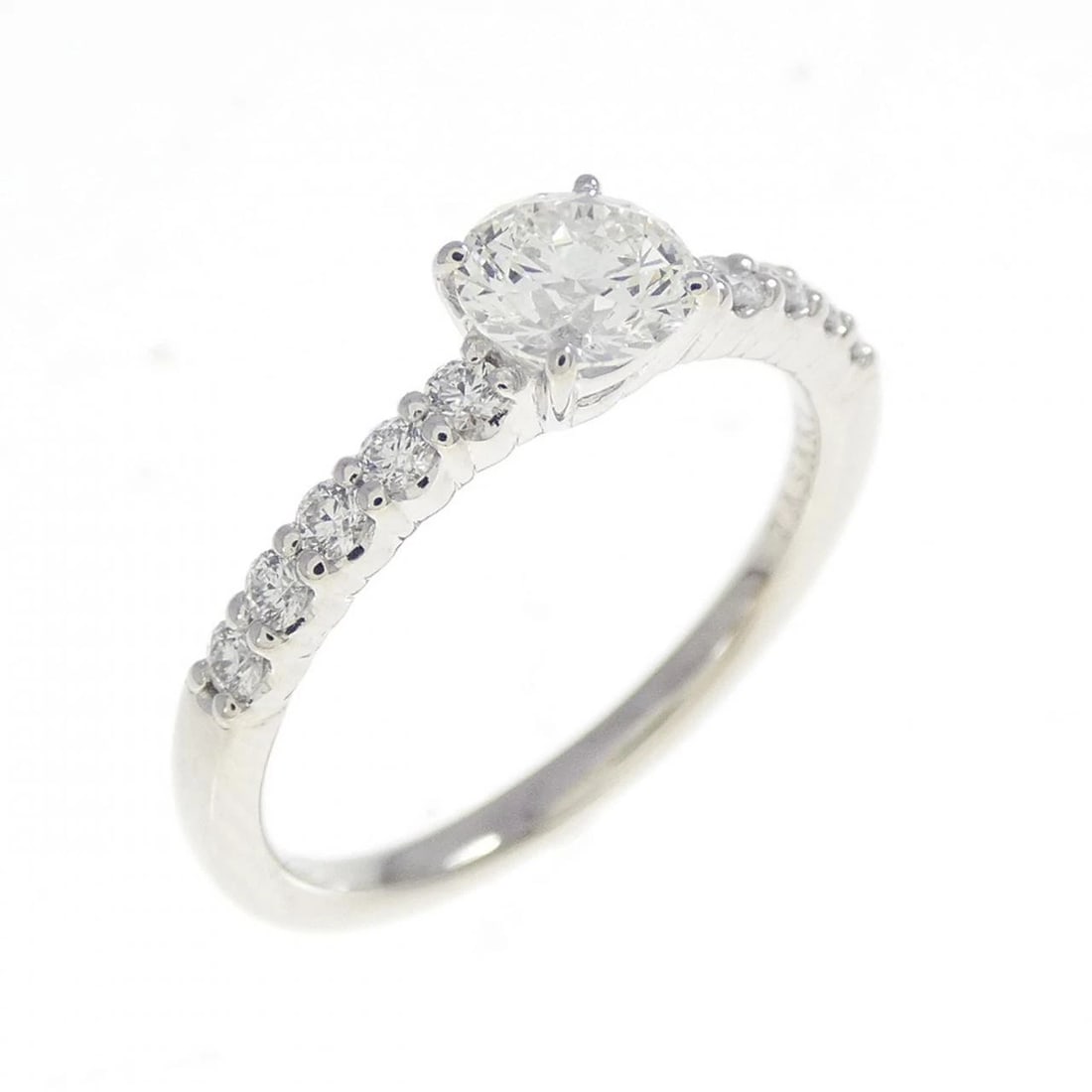 TASAKI BRILLANTE RING: Tasaki Brillante Ring Brand: TASAKI Type/Style: Ring Material: Platinum950, Main Stone/Creation Natural Color: White Size: US 3.5 Accessories: None Accessories Notice: When purchasing pre-owned