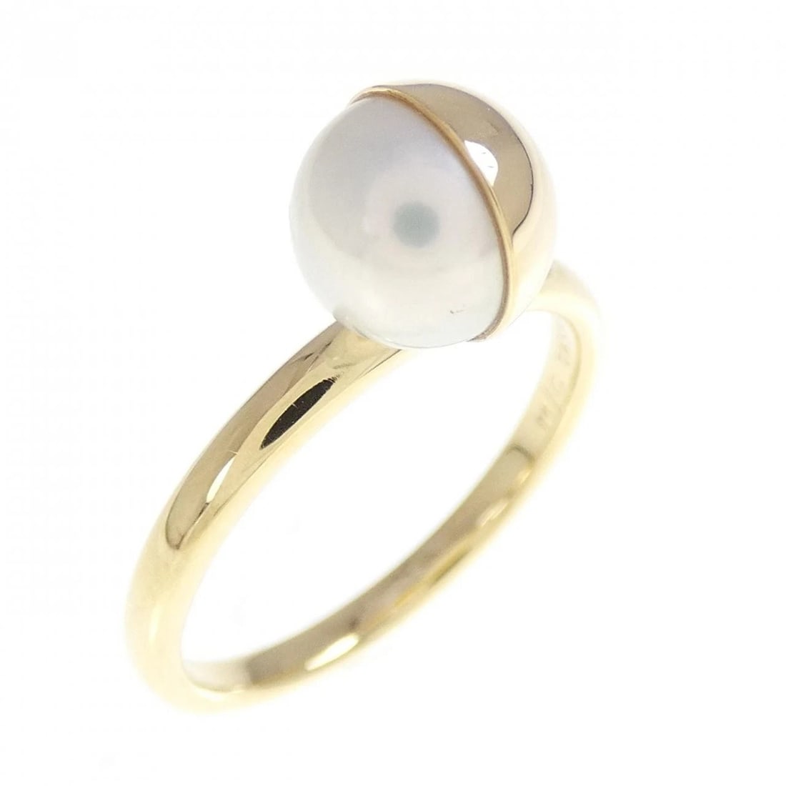 TASAKI HARLEQUIN RING: Tasaki Harlequin Ring Brand: TASAKI Type/Style: Ring Material: 750 yellow gold, Main Stone/Creation Freshwater Pearl Color: Yellow Gold Size: US 5 3/4 Accessories: None Accessories Notice: When