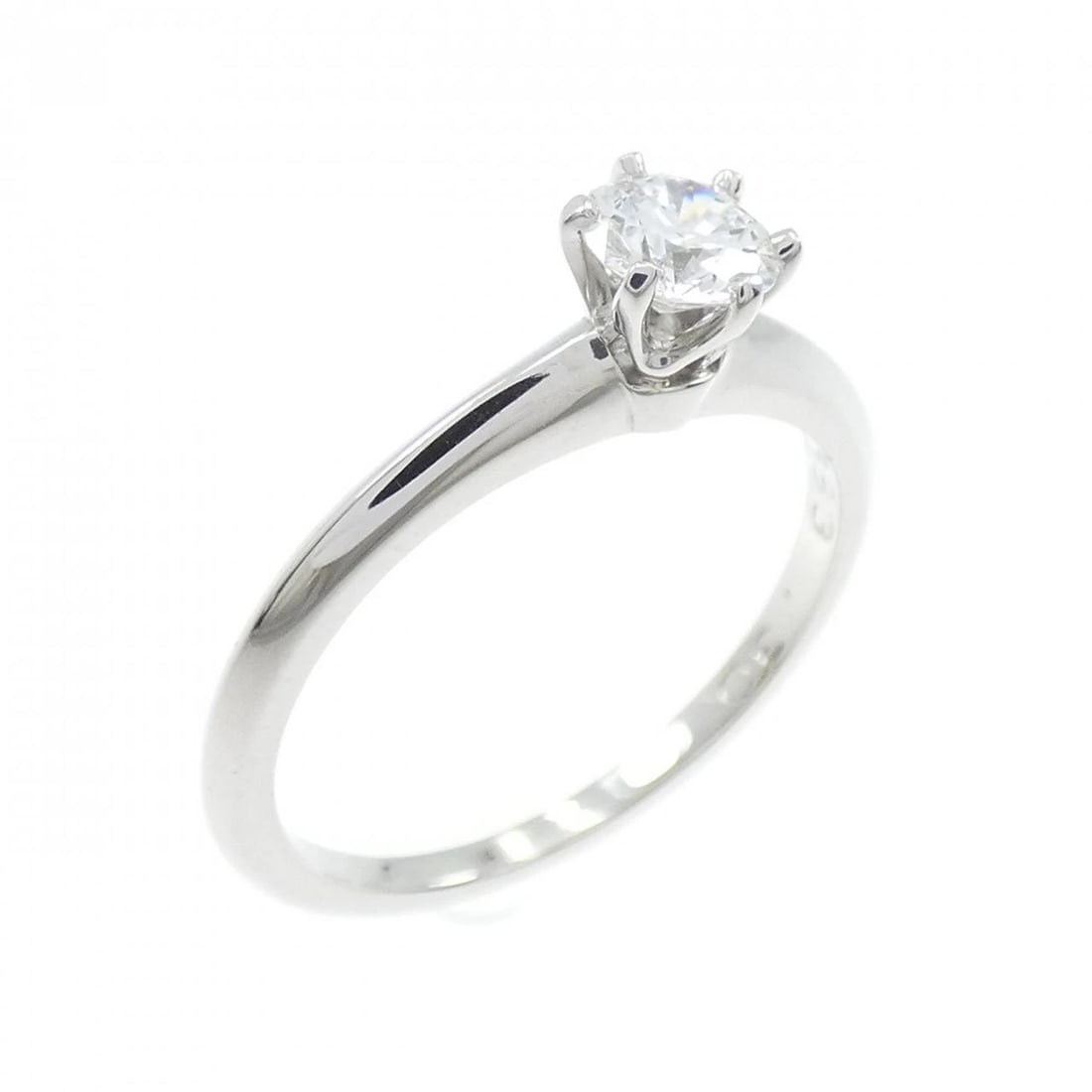 TIFFANY & CO. CLASSIC SOLITAIRE RING: TIFFANY & Co. Classic Solitaire Ring Brand: TIFFANY&Co. Type/Style: Ring Material: Platinum950, Main Stone/Creation Natural Color: White Size: US 5 Accessories: None Accessories Notice: When