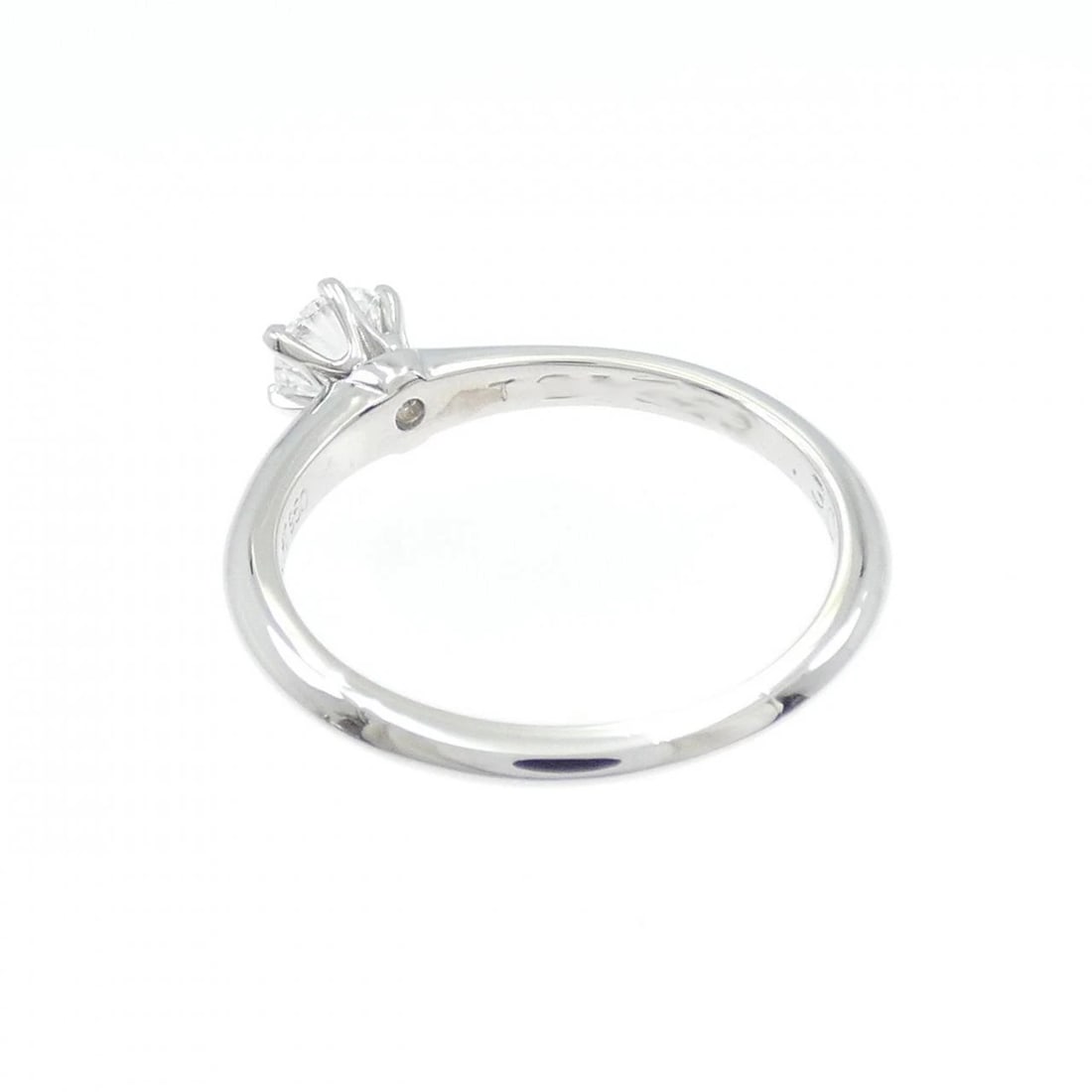 TIFFANY & CO. CLASSIC SOLITAIRE RING - 3