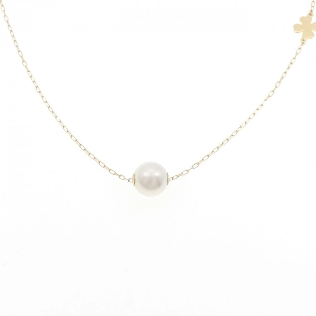 MIKIMOTO AKOYA PEARL NECKLACE: Mikimoto Akoya Pearl Necklace Brand: MIKIMOTO Type/Style: Necklace Material: K18 yellow gold, Main Stone/Creation Akoya Pearl Color: Yellow Gold Size: 40cm Actual Size Diameteraround: 7.7mm Chain