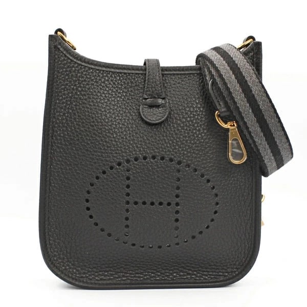 HERMES EVELYNE TPM EVELYNE BLACK W STAMP: Hermes Evelyne TPM Evelyne Black W Stamp Brand: Hermes Type/Style: Handbag Material: none Color: Black Size: W:17cm ? H:19cm ? D:5cm Accessories: None Accessories Notice: When purchasing pre-owned