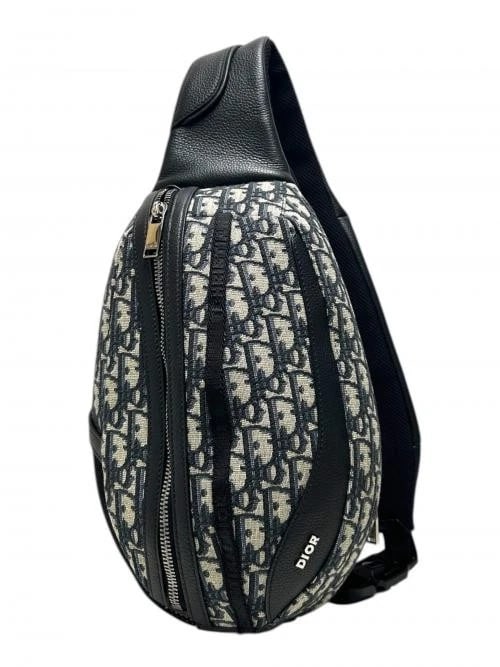 CHRISTIAN DIOR SCARAB BODY BAG: Christian Dior Scarab Body Bag Brand: Christian Dior Type/Style: Handbag Material: Leather Jacquard Color: Navy Size: W:30.0cm / D:6.0cm Accessories: None Accessories Notice: When purchasing