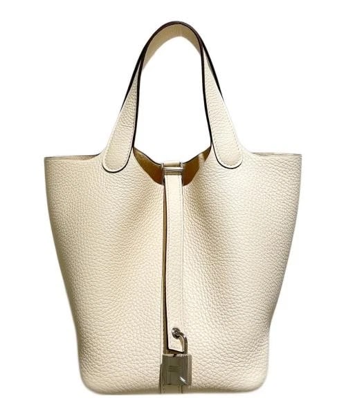 HERMES PICOTIN LOCK PM TAURILLON CLEMENCE CREAM: HERMES Picotin Lock PM Taurillon Clemence Cream Brand: HERMES Type/Style: Handbag Material: Taurillon Clemence Color: Cream X Silver Hardware Size: H:18.0cm / W:18.0cm / D:14.0cm Accessories: None