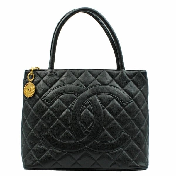 CHANEL REISSUE STAMP TOTE CAVIAR SKIN BLACK TOTE BAG: Chanel Reissue Stamp Tote Caviar Skin Black Tote Bag Brand: Chanel Type/Style: Handbag Material: Caviar Skin Color: Black Size: W:30cm ? H:25cm ? D:15cm Accessories: None Accessories Notic