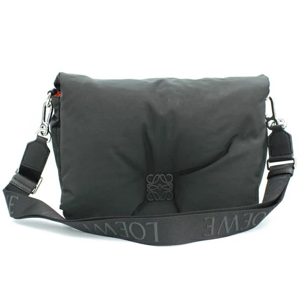 LOEWE GOYA NYLON BLACK ORANGE: Loewe Goya Nylon Black Orange Brand: Loewe Type/Style: Handbag Material: Nylon Color: Black Size: W:28cm ? H:20cm ? D:10cm Accessories: None Accessories Notice: When purchasing pre-owned goods,