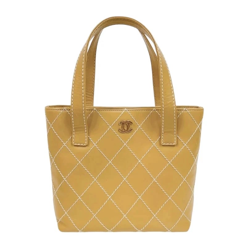 CHANEL WILD STITCH BEIGE GHW: CHANEL Wild Stitch Beige GHW Brand: CHANEL Type/Style: Handbag Material: Leather Color: Beige / GD Hardware Size: W: 28cm / H: 22cm / D: 8cm Accessories: None Accessories Notice: When purchasing