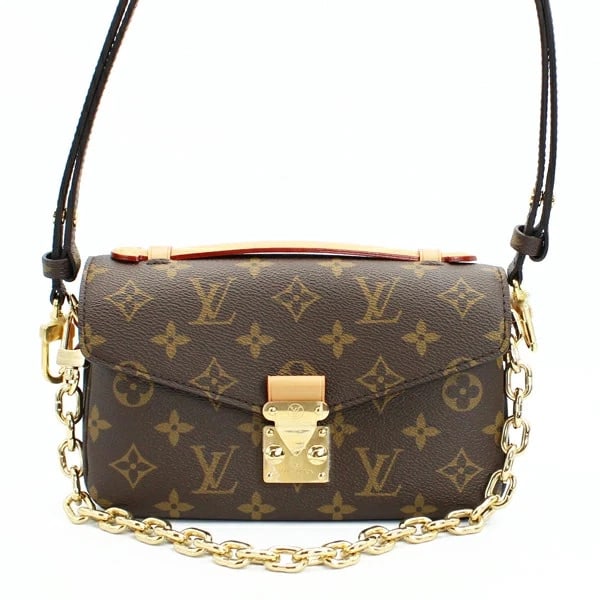 LOUIS VUITTON POCHETTE MTIS EW MONOGRAM CANVAS: Louis Vuitton Pochette W Monogram Canvas Brand: Louis Vuitton Type/Style: Handbag Material: Monogram Canvas Color: Brown Size: W:21cm ? H:12cm ? D:7cm Accessories: None Accessories Notice: