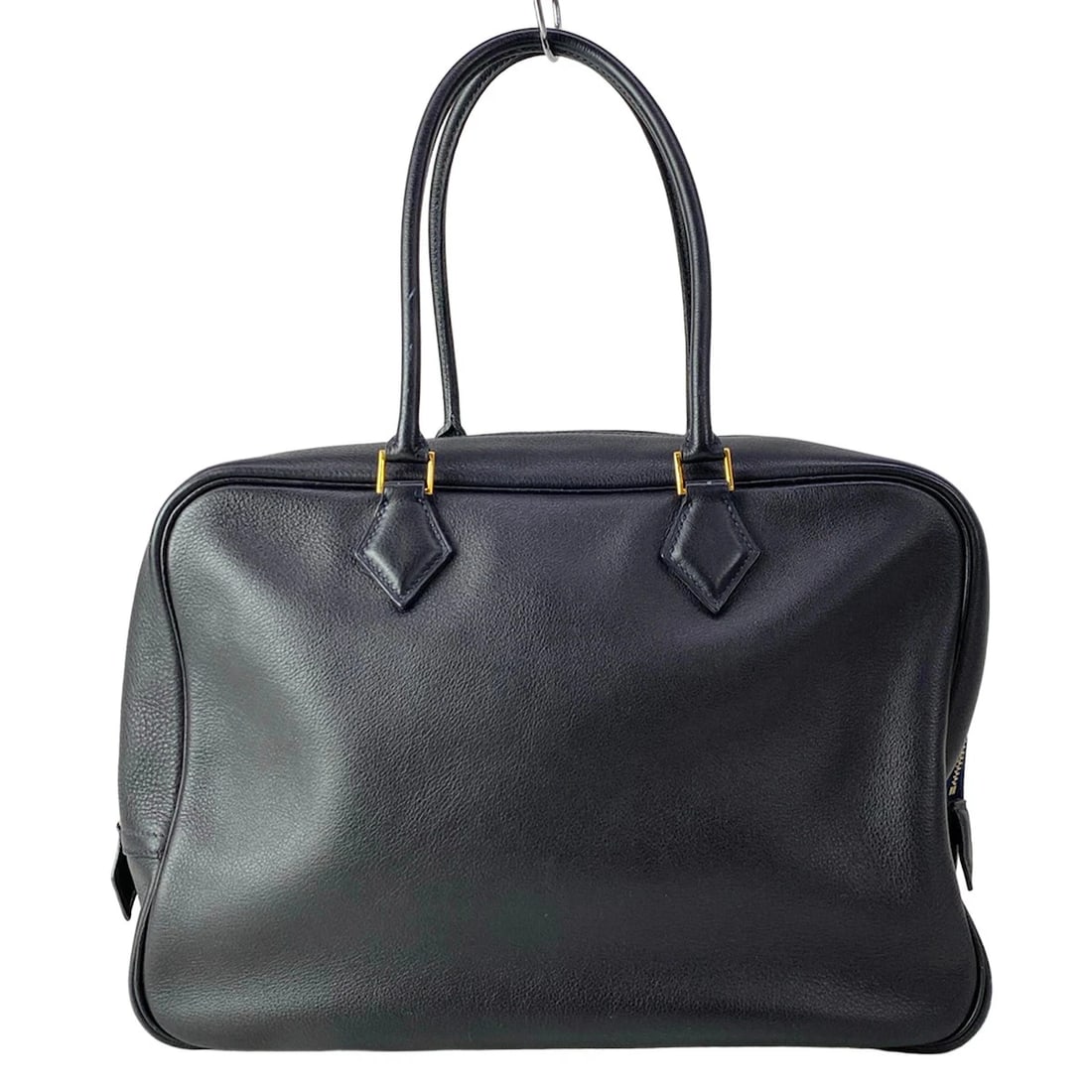 HERMES PLUME 32 BLUE INDIGO TAURILLON CLEMENCE SQUARE A HANDBAG: HERMES Plume 32 Blue Indigo Taurillon Clemence Square A Handbag Brand: HERMES Type/Style: Handbag Material: Exterior Material Taurillon Clemence Color: Exterior Color Blue Indigo Size: Height : 8.86 i
