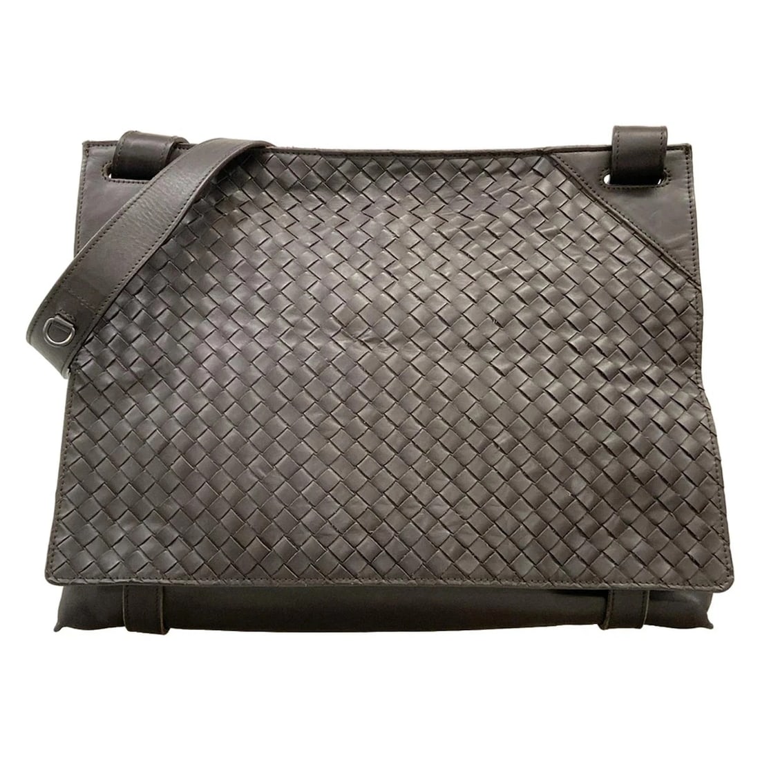 BOTTEGA VENETA INTRECCIATO DARK BROWN LEATHERSHOULDER BAG: BOTTEGA VENETA Intrecciato Dark Brown LeatherShoulder Bag Brand: BOTTEGA VENETA Type/Style: Shoulder Bag Material: Exterior Material Leather Color: Exterior Color Dark Brown Size: Height : 11.81