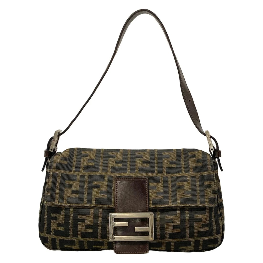FENDI MAMA BUCKET BEIGE BLACK JACQUARDSHOULDER BAG: FENDI Mama Bucket Beige Black JacquardShoulder Bag Brand: FENDI Type/Style: Shoulder Bag Material: Exterior Material Jacquard Color: Exterior Color Beige, Black Size: Height : 5.91 inch (15 cm) Ac