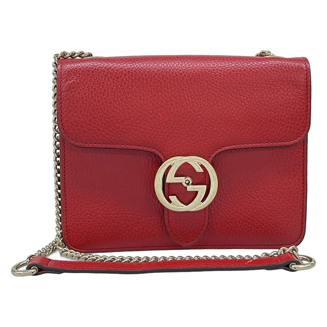GUCCI INTERLOCKING RED LEATHER SHOULDER BAG: GUCCI Interlocking Red Leather Shoulder Bag Brand: GUCCI Type/Style: Shoulder Bag Material: Exterior Material Leather Color: Exterior Color Red Size: Height : 6.3 inch (16 cm) Width : 7.87 inch (20 cm